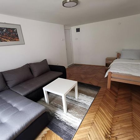 Nov Apartman U Mirnoj Ulici U Centru Beograda מראה חיצוני תמונה